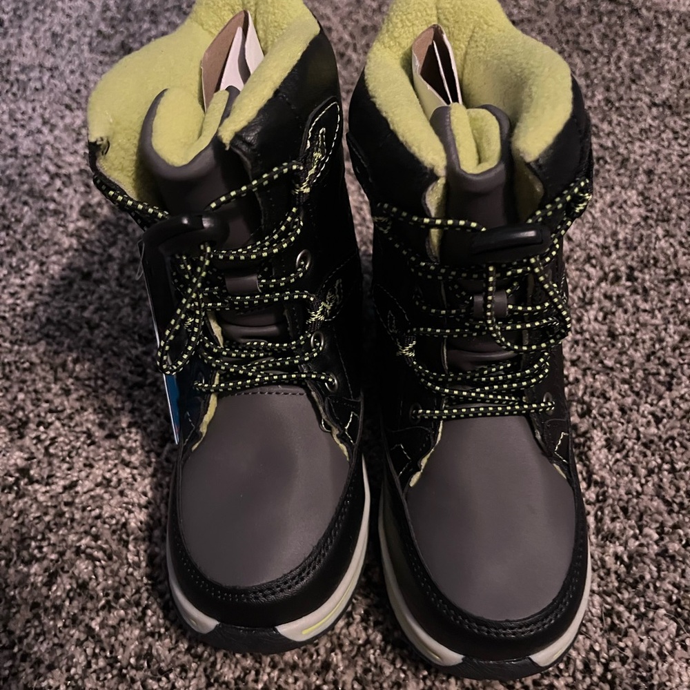 Boys Totes boots